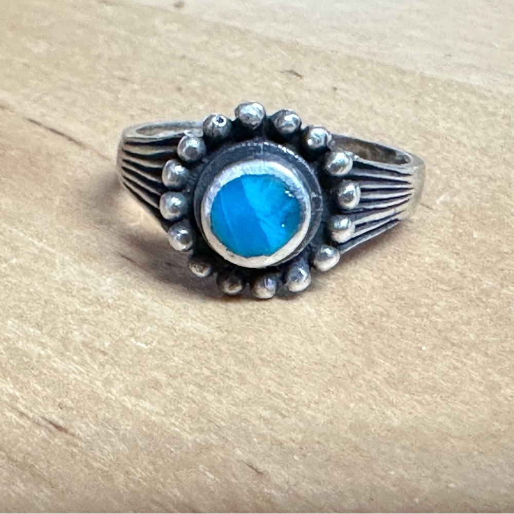Beautiful Solid Sterling Silver Vintage Patina Navajo Turquoise Ring Size 4